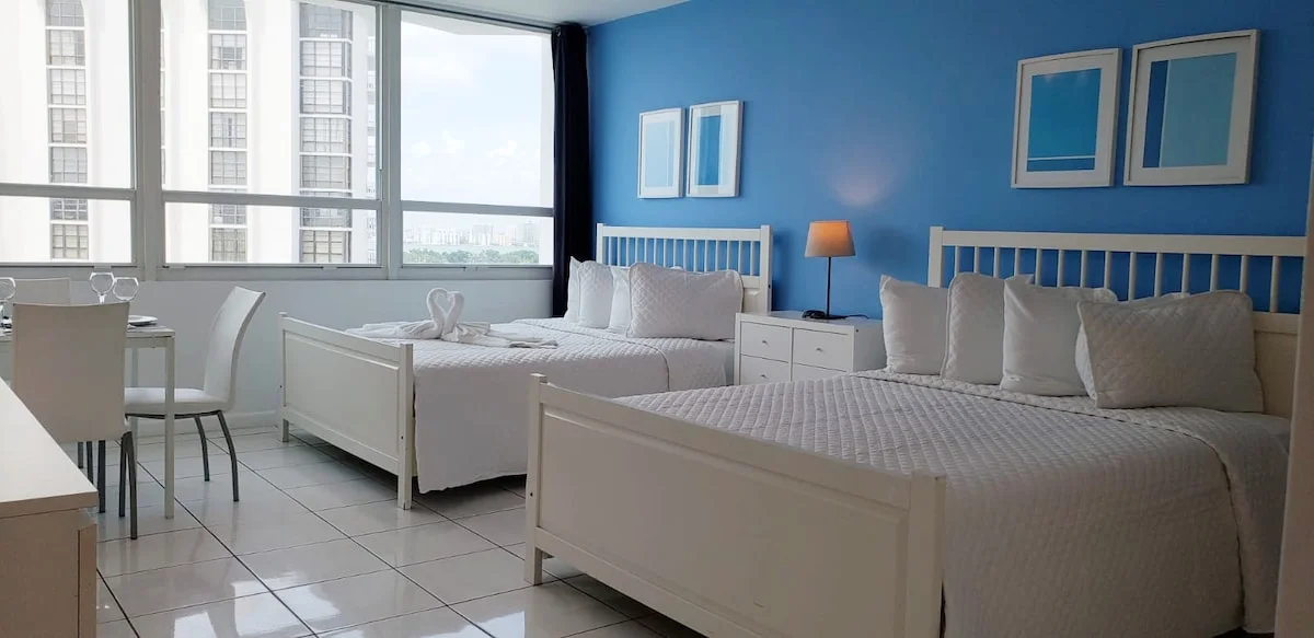 Beachfront Condo-Hotel with Bay Views A19 — Photo 5