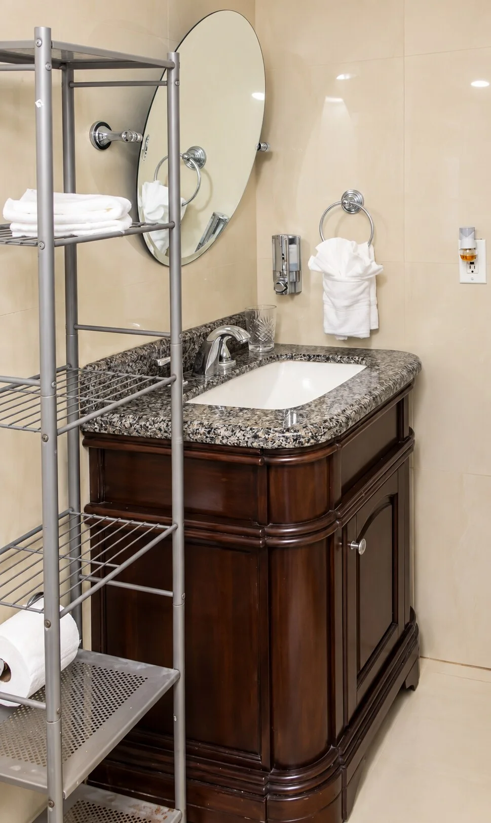 Bathroom — Photo 3