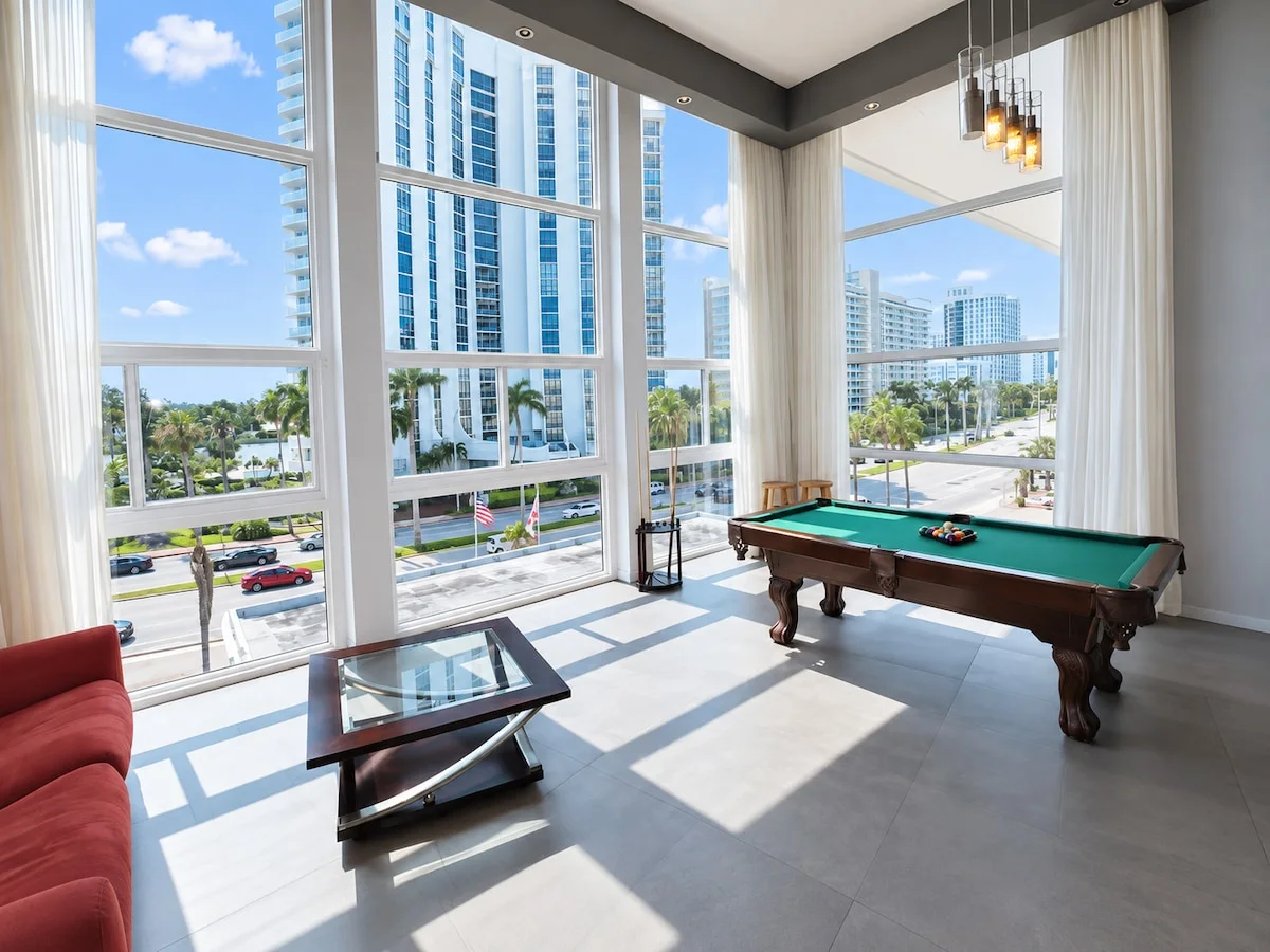 Beachfront 3 Bedroom Condo-Hotel