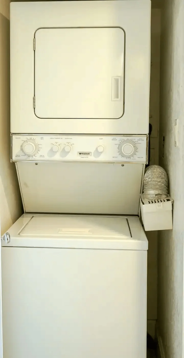 Laundry — Photo 1