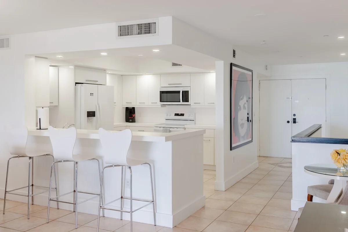 Kitchen — Photo 2